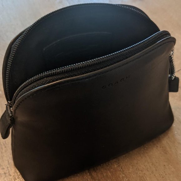 Coach Authentic cosmetic bag - Picture 1 of 8